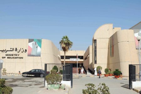 «التربية» تكرّم متفوقي الثانوية الثلاثاء المقبل