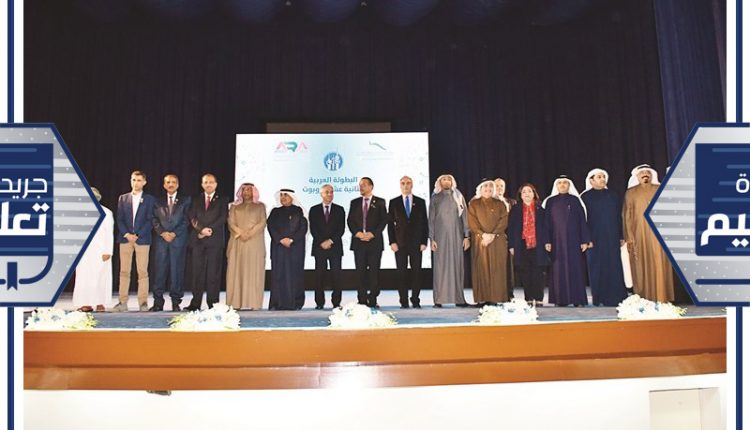 فيصل المقصيد ود.عدنان شهاب الدين وعدد من حضور حفل الافتتاح﻿