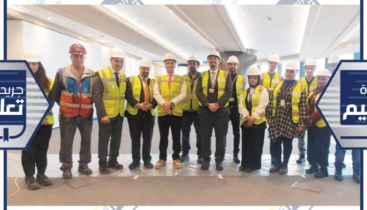 وفد الكلية الأسترالية خلال زيارتهم إلى موقع مشروع برج بنك الكويت الوطني﻿