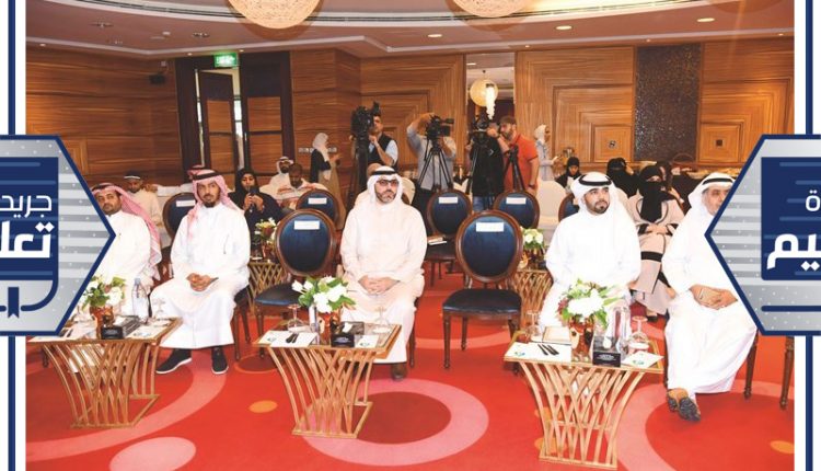 الشيخ حمد فهد الصباح ود.فواز العجمي وم.فنيس العجمي في مقدمة الحضور (أحمد علي) 