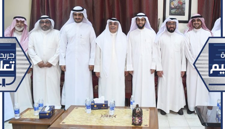 فيصل المقصيد مهنئا رئيس وأعضاء إدارة جمعية المعلمين ﻿