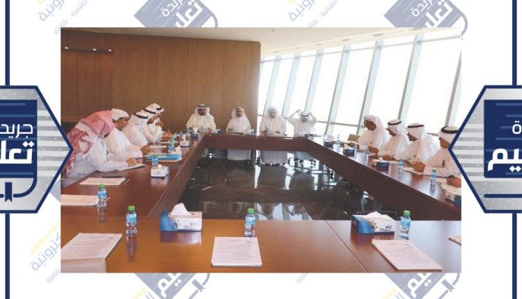 د.سعود الحربي خلال الاجتماع ﻿