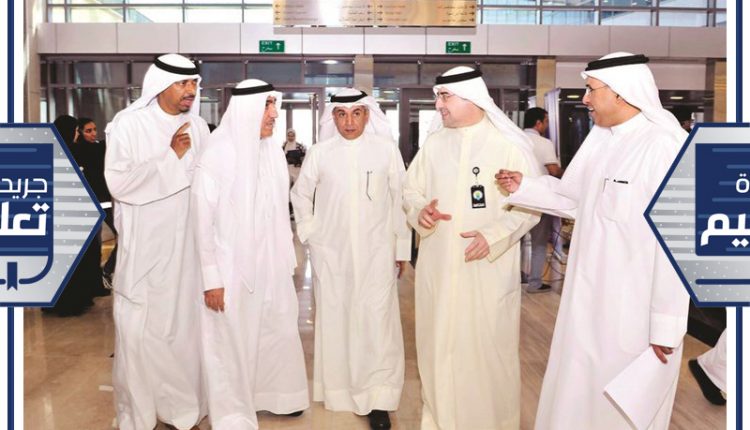 د. حامد العازمي خلال الجولة التفقدية ﻿