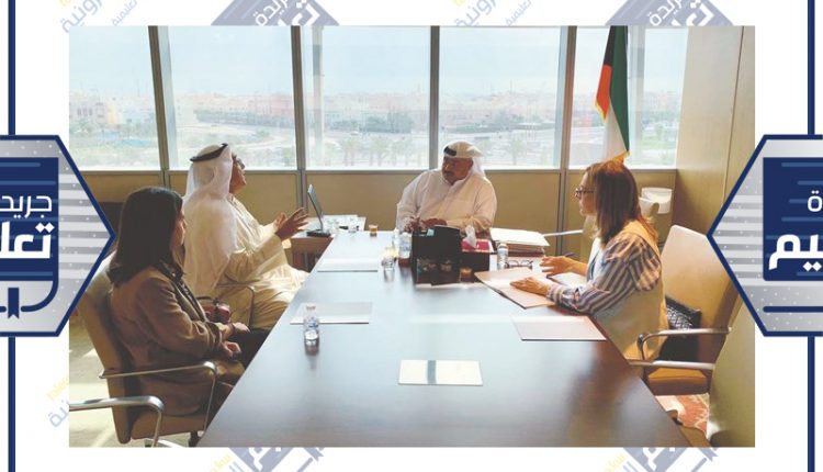 أسامة السلطان ود.سلام العبلاني وغيداء الرفاعي وسوزان بشيتي خلال الاجتماع