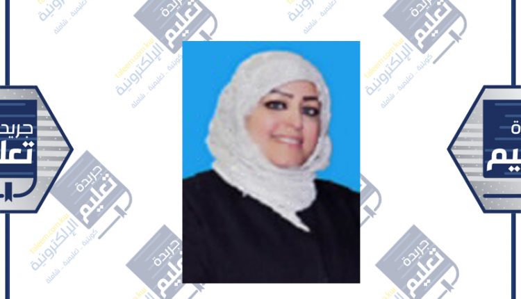 مديرة إدارة مكتبة الطالب عواطف عبد الحليم حجي