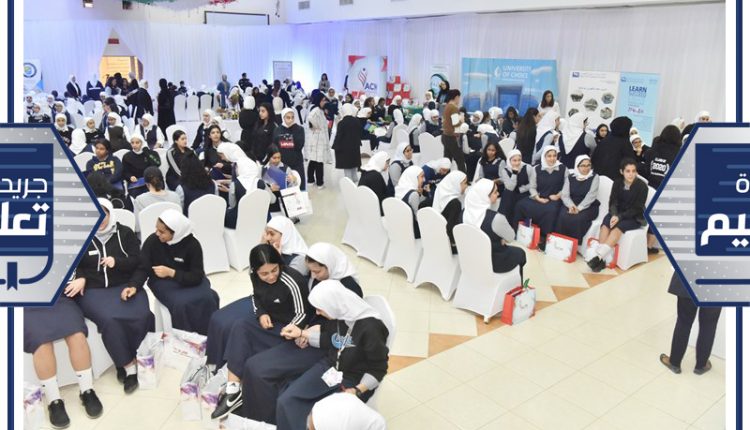 حضور طلابي كبير للاستفادة من خدمات المعرض في مختلف أجنحته الجامعية المشاركة﻿