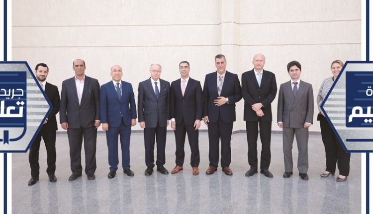 أعضاء إدارة الكلية الأسترالية