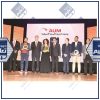 السيد فهد العثمان وطالب الرفاعي ود.لويس ميغيل كانيادا مع كتاب القائمة القصيرة والفائزة﻿