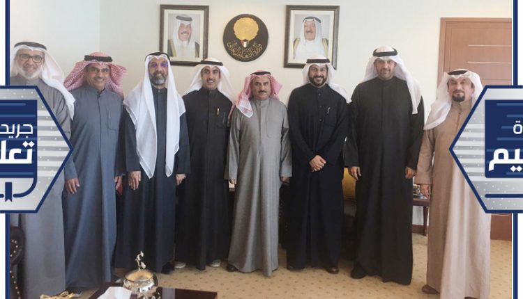 وزير التربية متوسطا وفد الرابطة