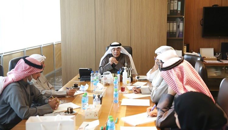 فيصل المقصيد خلال الاجتماع