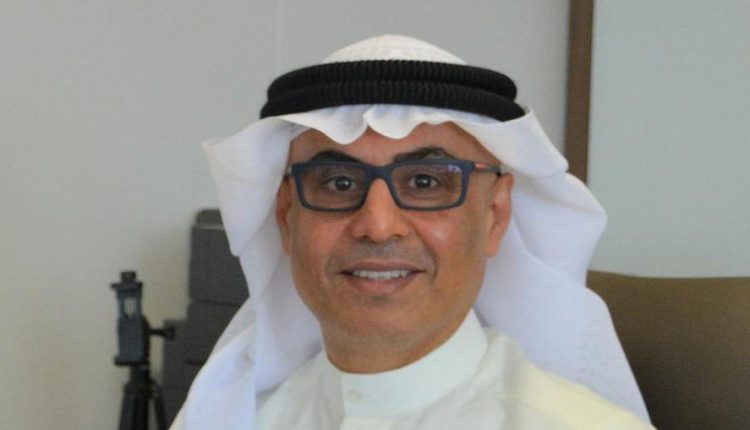 عميد كلية العلوم الادارية في جامعة الكويت د. محمد زينل