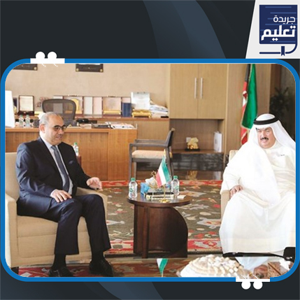 د.علي المضف مستقبلا السفير العراقي المنهل الصافي