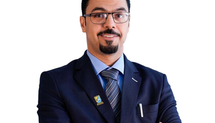 القائم بأعمال عميد القبول والتسجيل بجامعة الكويت الدكتور فاضل عزيز